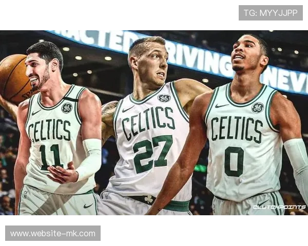 席默替补奇兵之路：33场等待首发背后的攻防角色适应