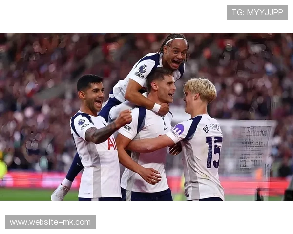 内维尔:热刺逼平曼城让阿森纳成为最大赢家 内维尔:热刺逼平曼城让阿森纳成为最大赢家